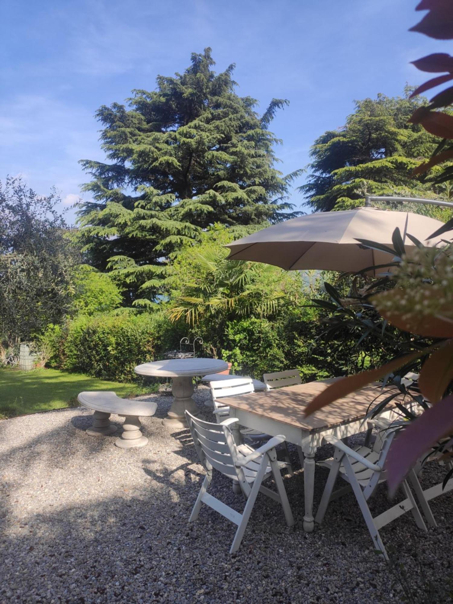 Villa Riva Lago - Apartment With Parking Tavernola Bergamasca Exterior foto